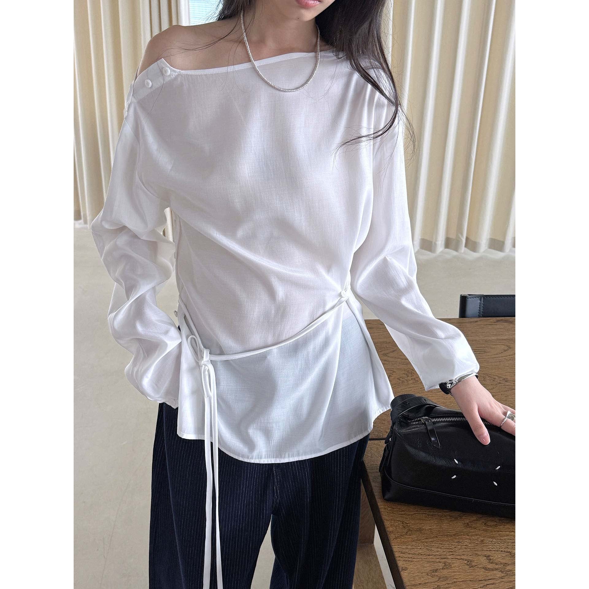 Women Asymmetric One-Shoulder Wrap Blouse made of Satin Chichicherry