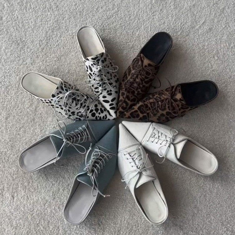Women's pointed lace-up ballerinas in retro couture style Chichicherry