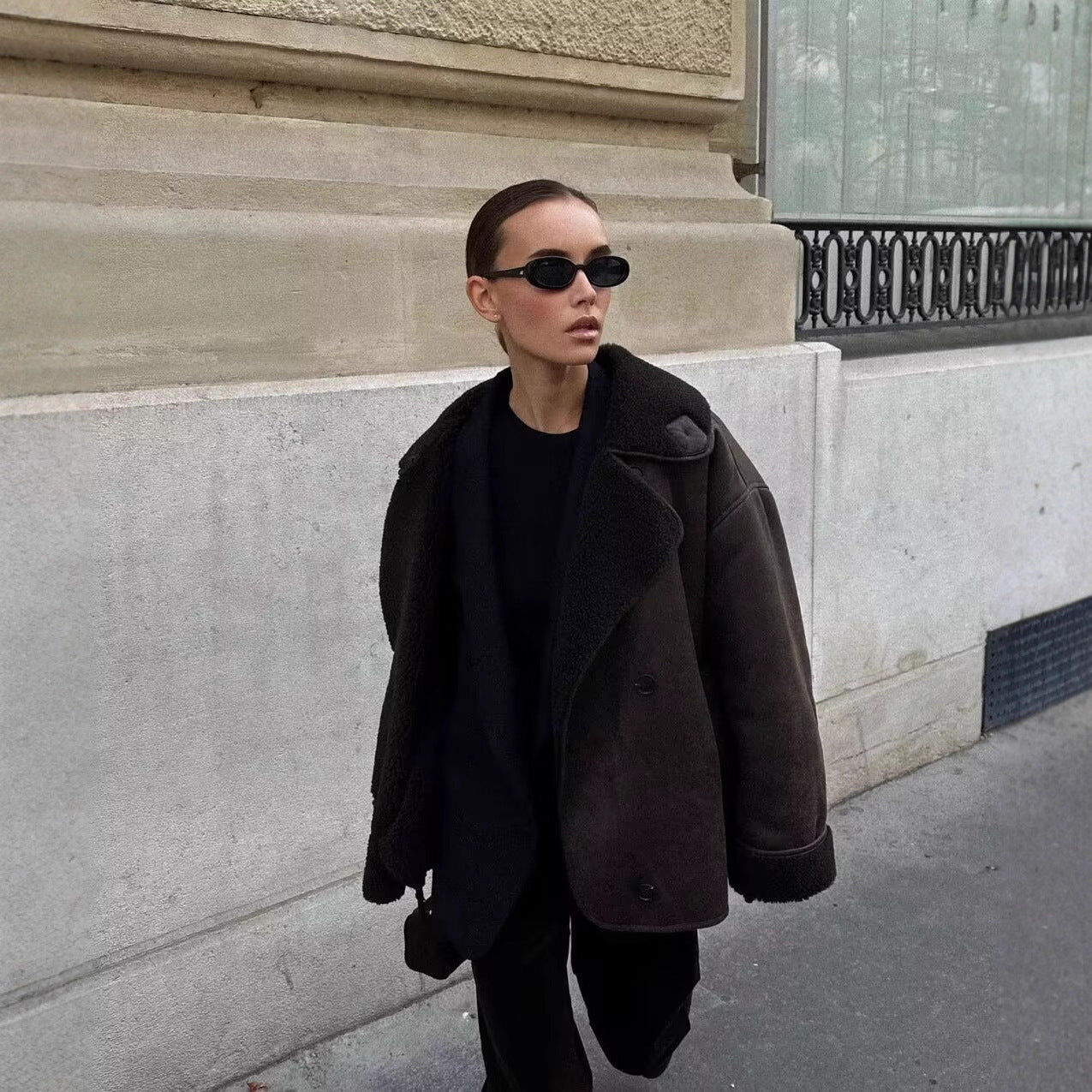 Women's Boxy Short Jacket made of Faux Suede with Teddy Collar and Concealed Button Placket Chichicherry
