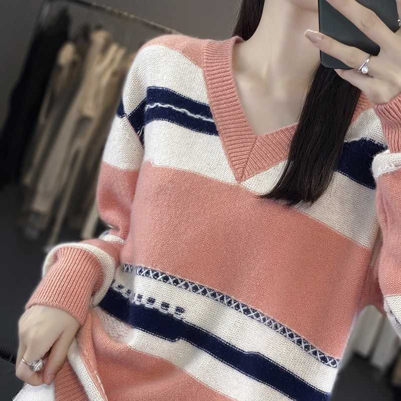 Women's Oversize Knit Sweater with V-neck and Graphic Stripe Mix Chichicherry