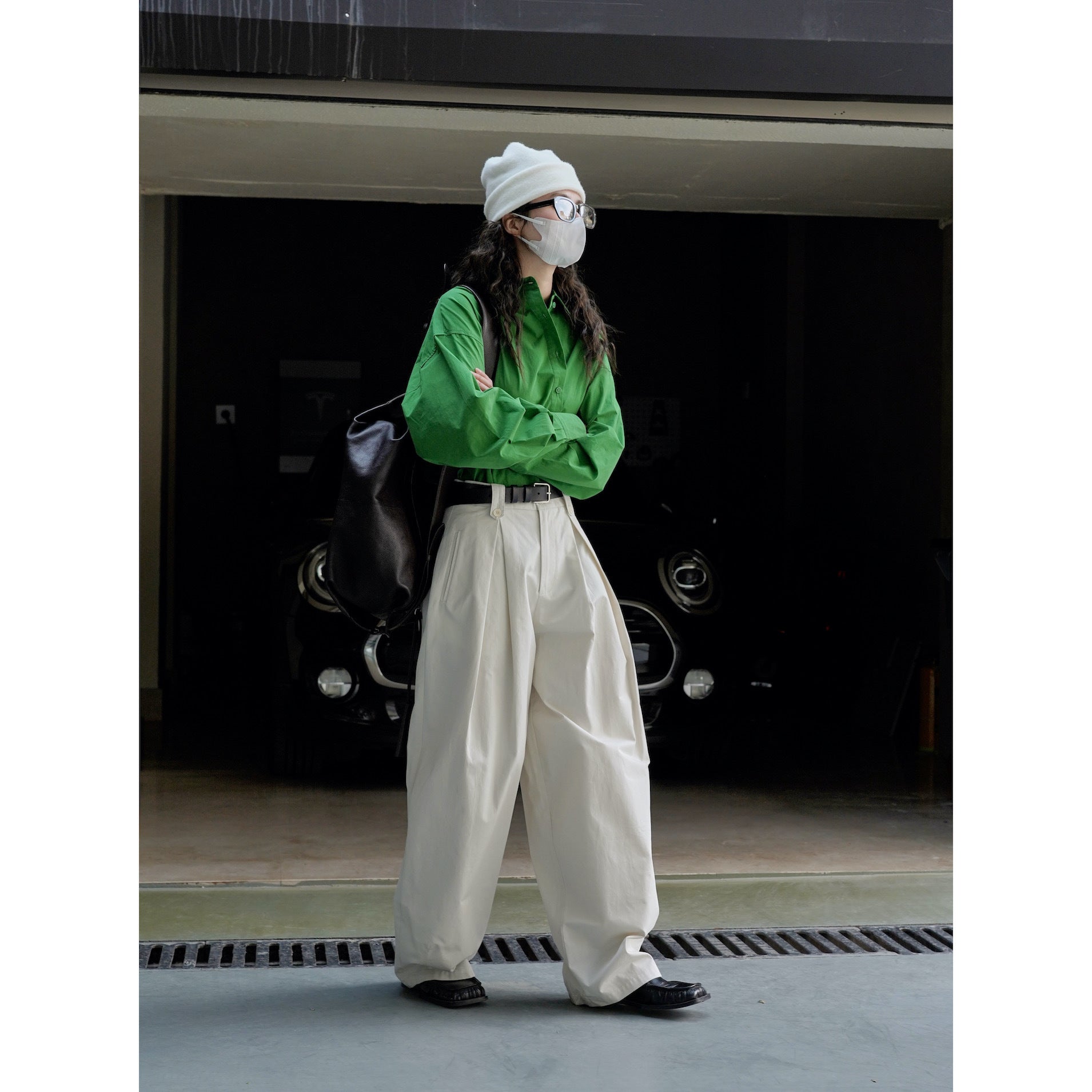 Ladies Wide High-Waist Pleated Balloon Pants made of Cotton Blend with Side Pockets Chichicherry
