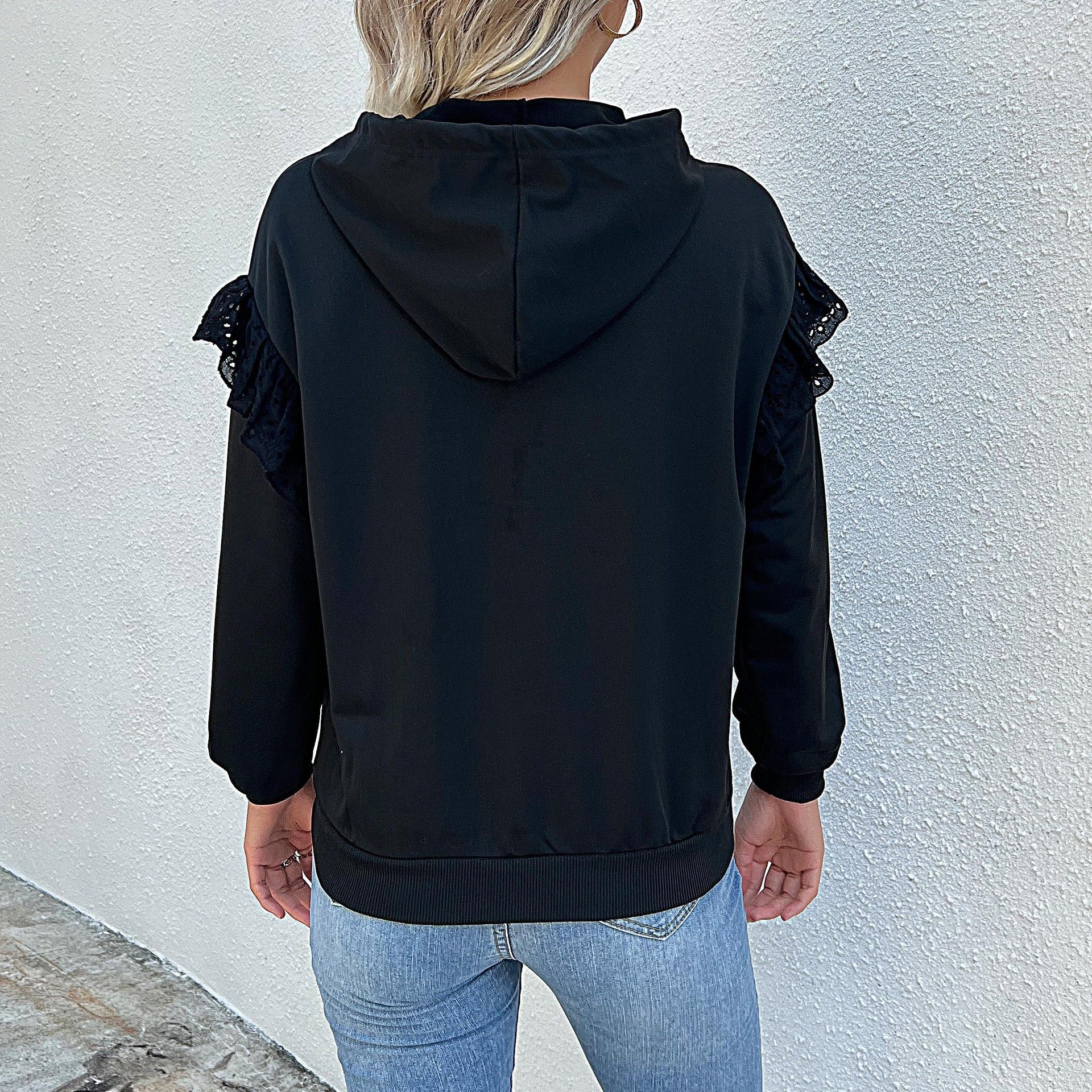 Women's hoodie with lace ruffles on the shoulders Chichicherry