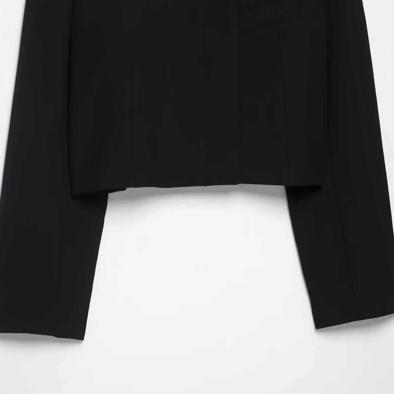 Women's cropped blazer with stand collar Chichicherry