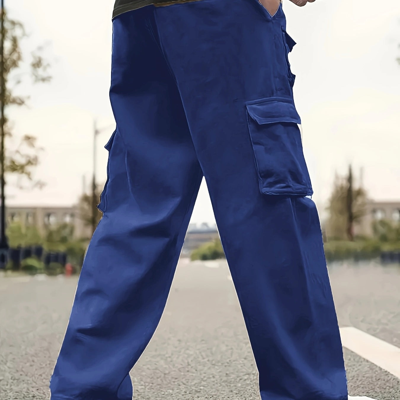 Men's Relaxed-Fit Utility Cargo Pants with Large Flap Pockets and Elastic Cuff Chichicherry