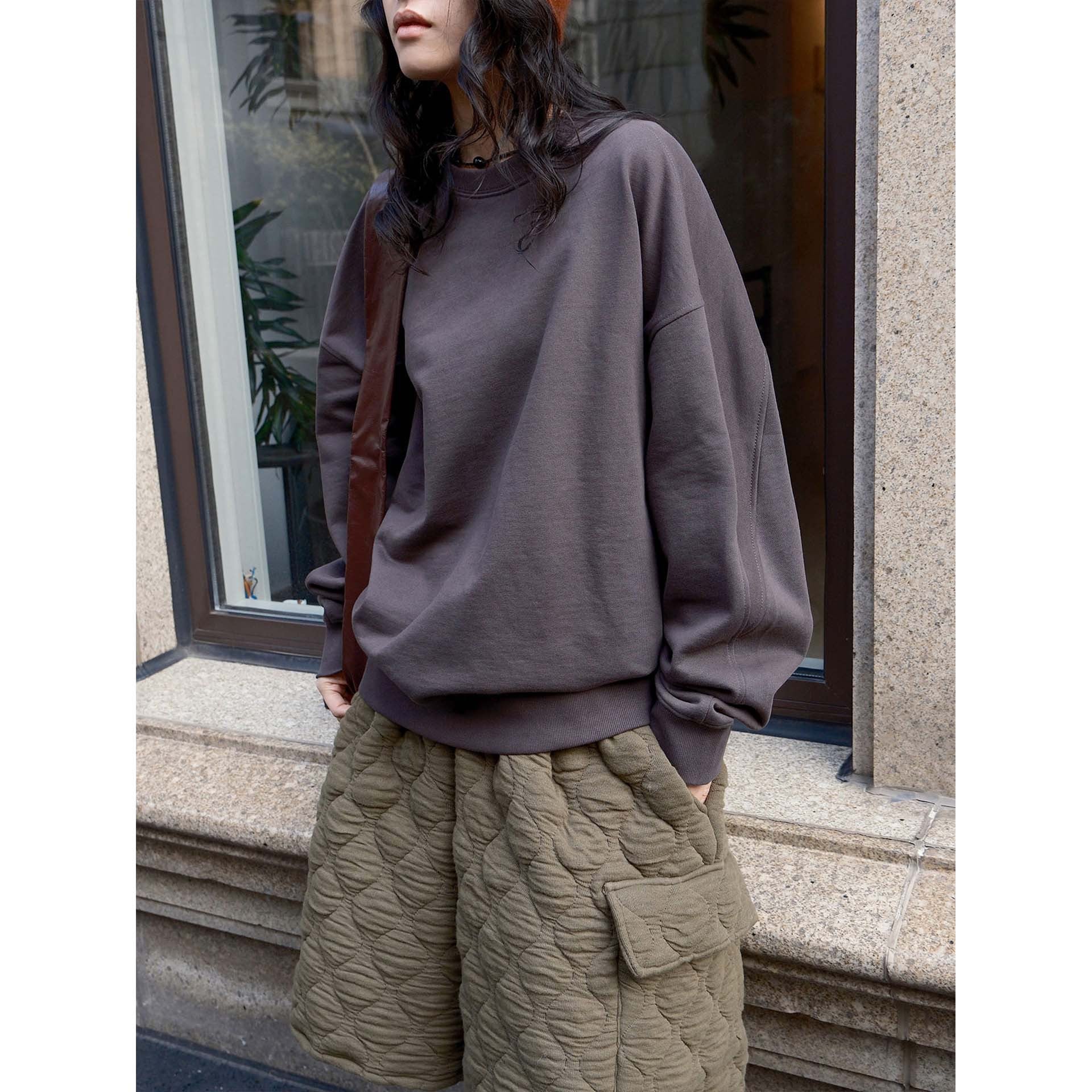 Women's Loose Sweatshirt made of French Terry with extended back hem and dropped shoulder Chichicherry