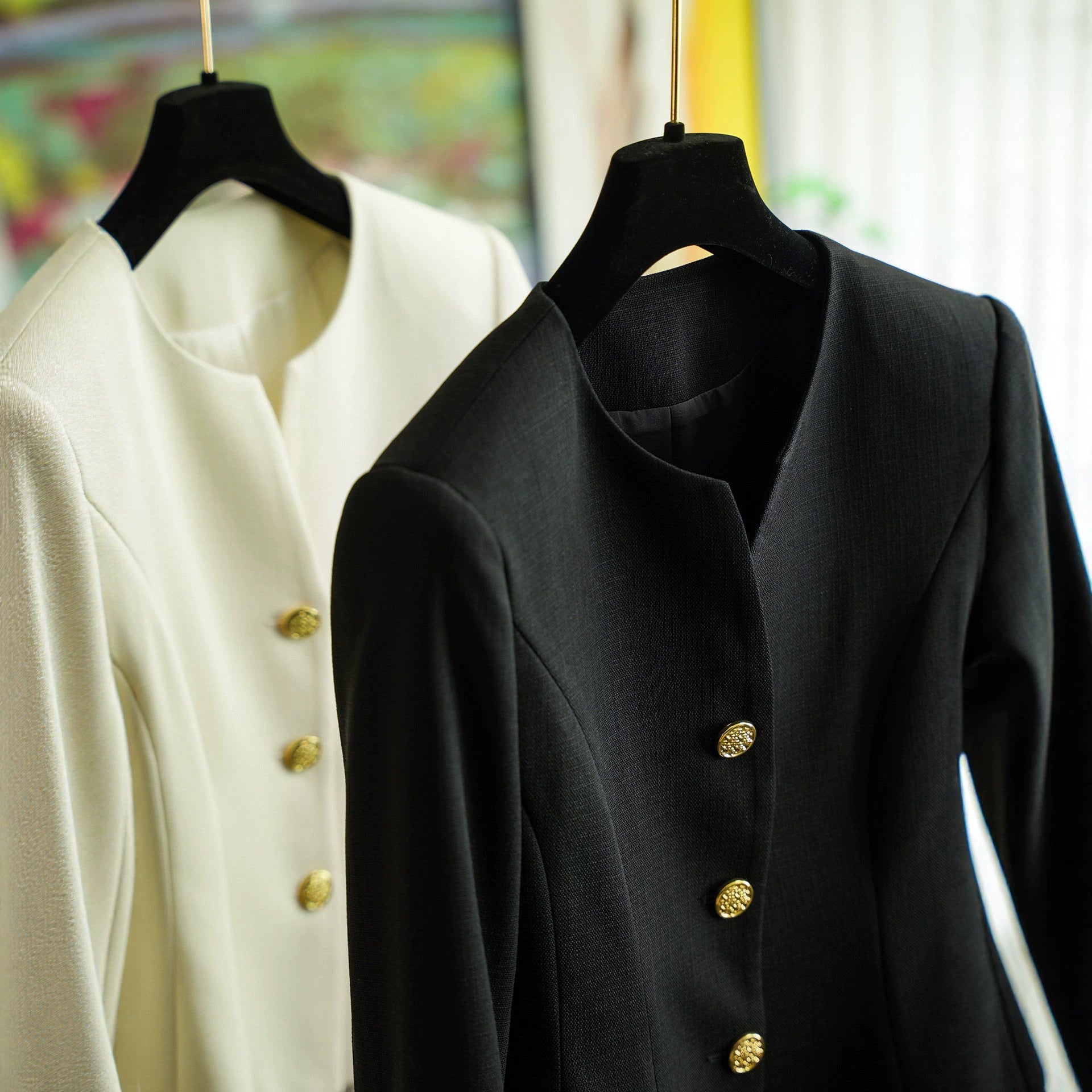 Women's elegantly tailored blazer with decorative buttons Chichicherry