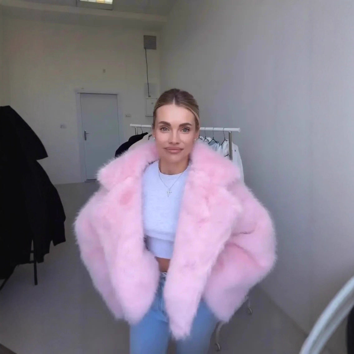 Women Cropped Faux Fur Bomber with Voluminous High Pile Chichicherry