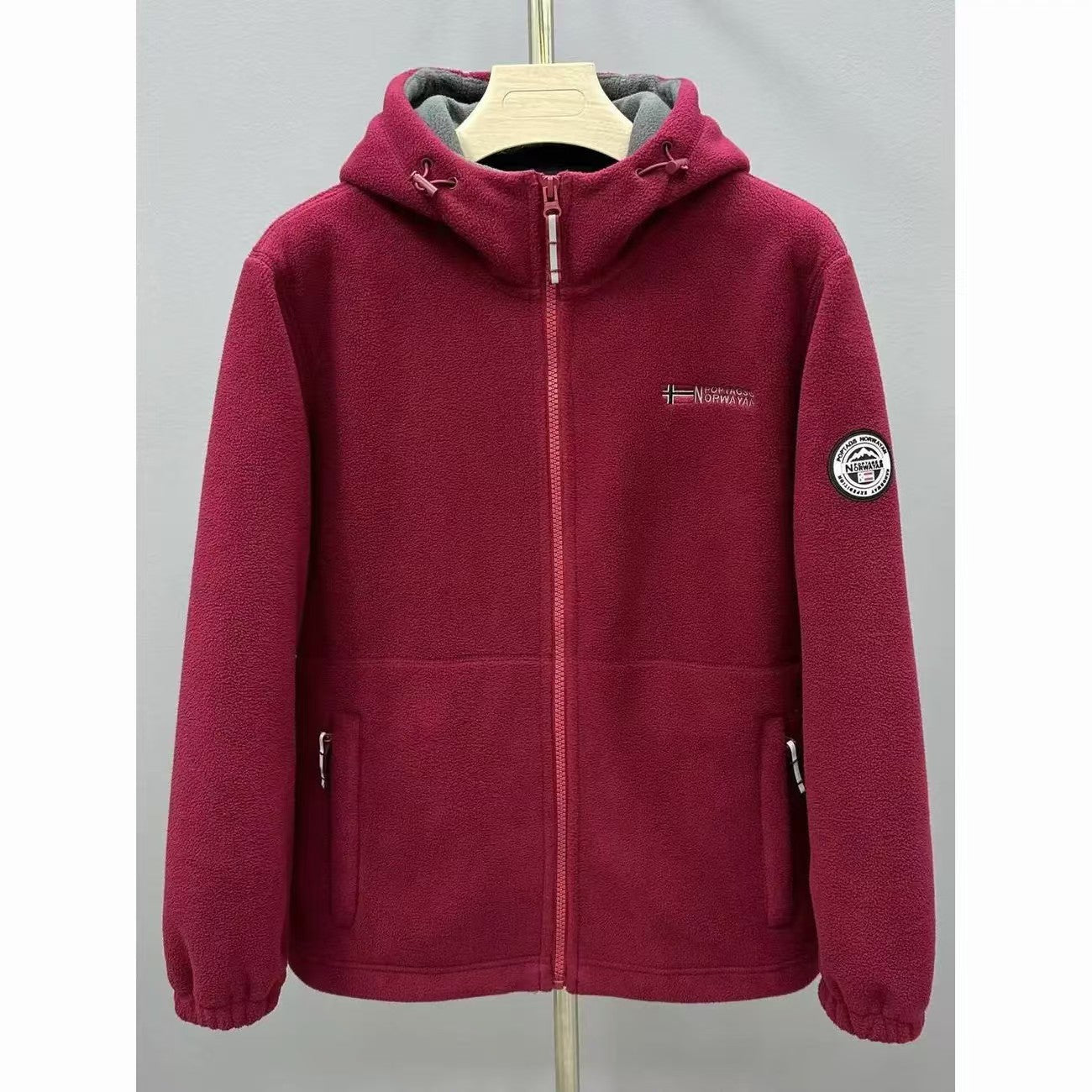 Men's Warm Fleece Hooded Jacket with Sherpa Lining, Wind Protection & Zipper Pockets Chichicherry