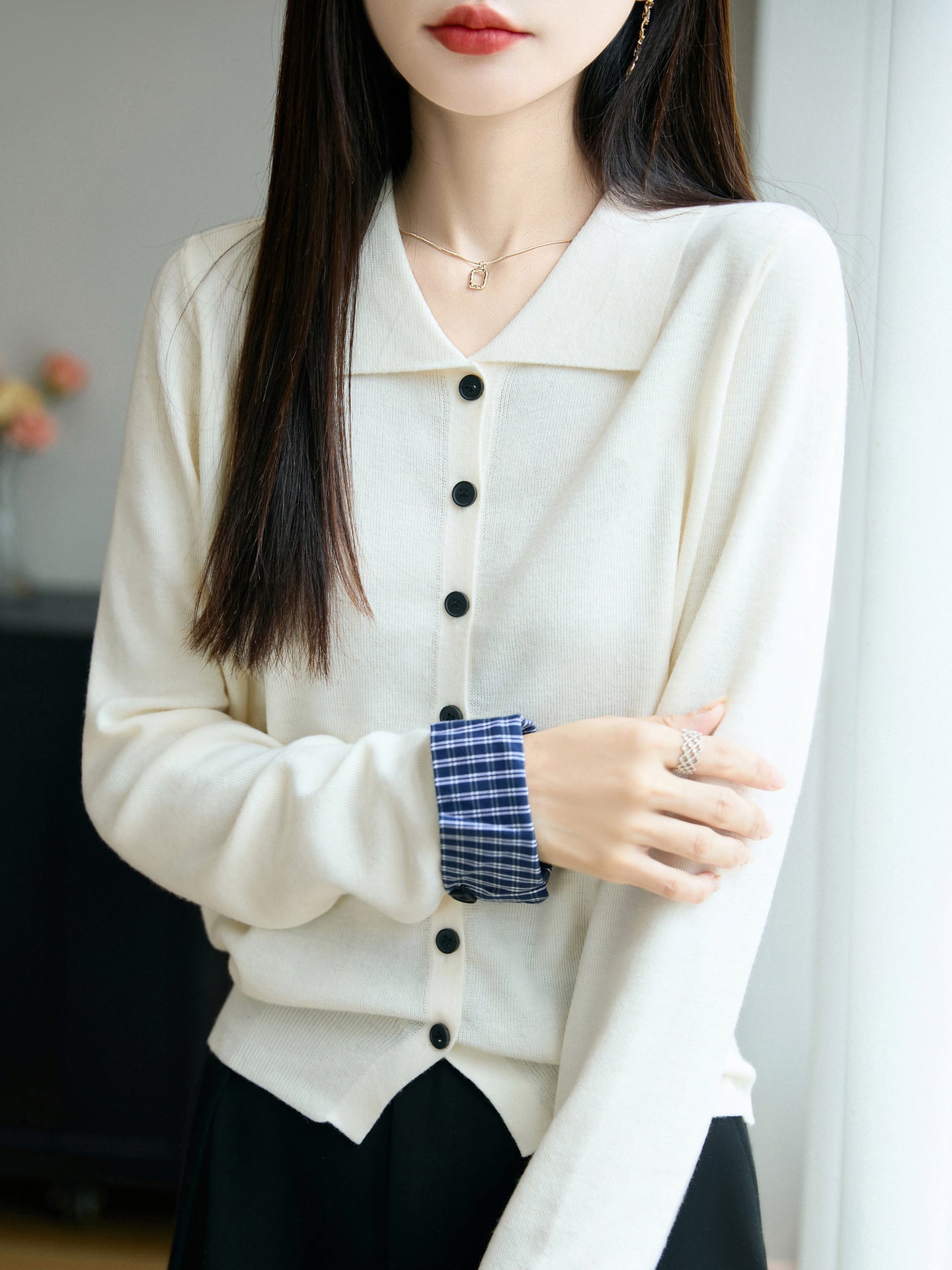 Women Lightweight Fine Knit Cardigan with Wide Shirt Collar and Front Button Placket Chichicherry