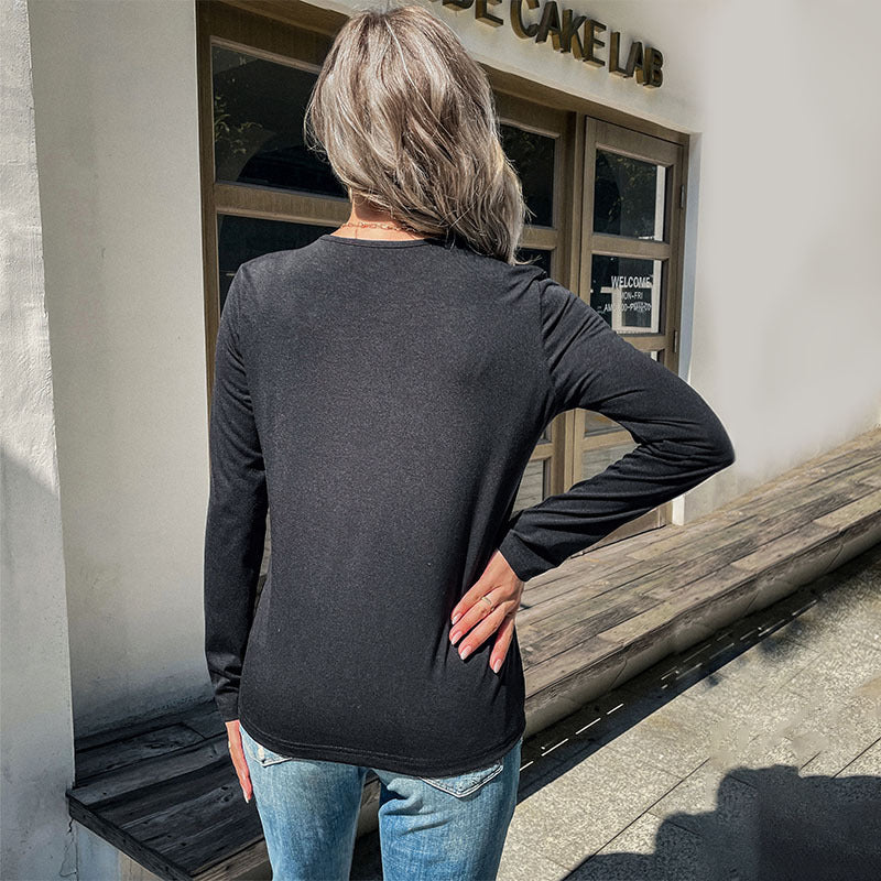 Ladies long-sleeve shirt with contrasting leopard panel and V-neck Chichicherry