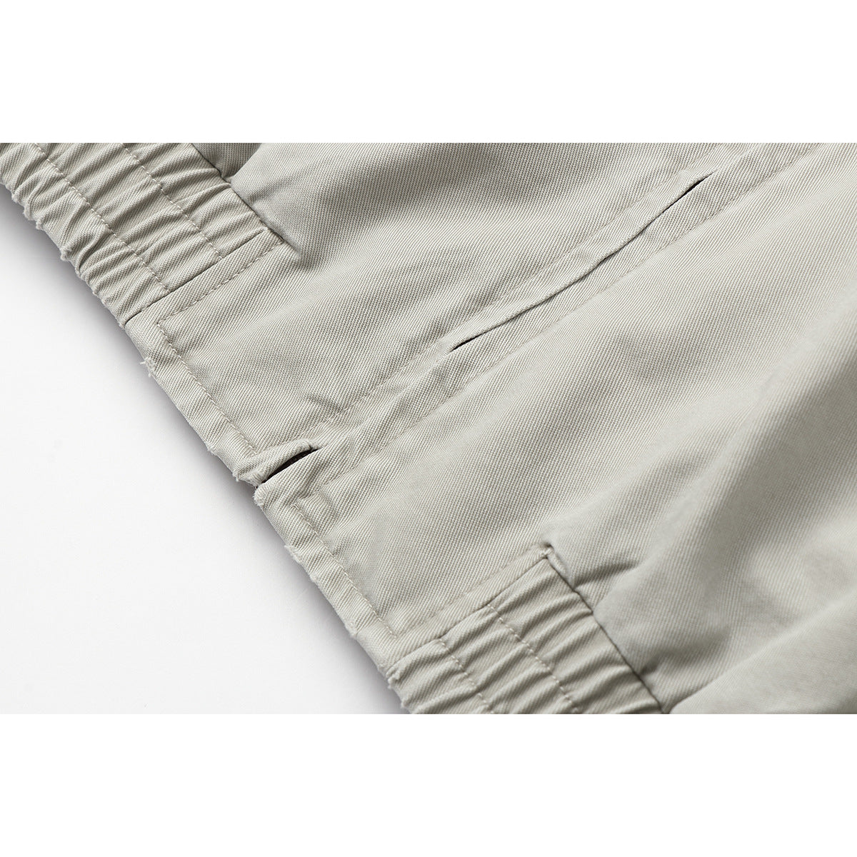 Men's short jacket in boxy cut made of canvas with diagonal zip pockets and elastic hem Chichicherry