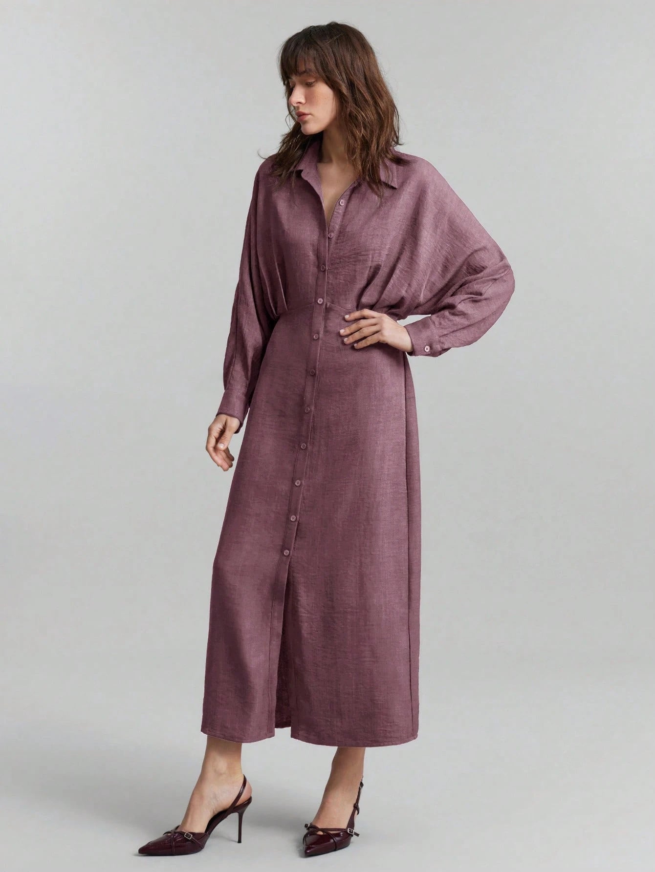 Damen Leinen-Maxikleid mit Hemdkragen, durchgehender Knopfleiste und Fledermausärmeln Chichicherry