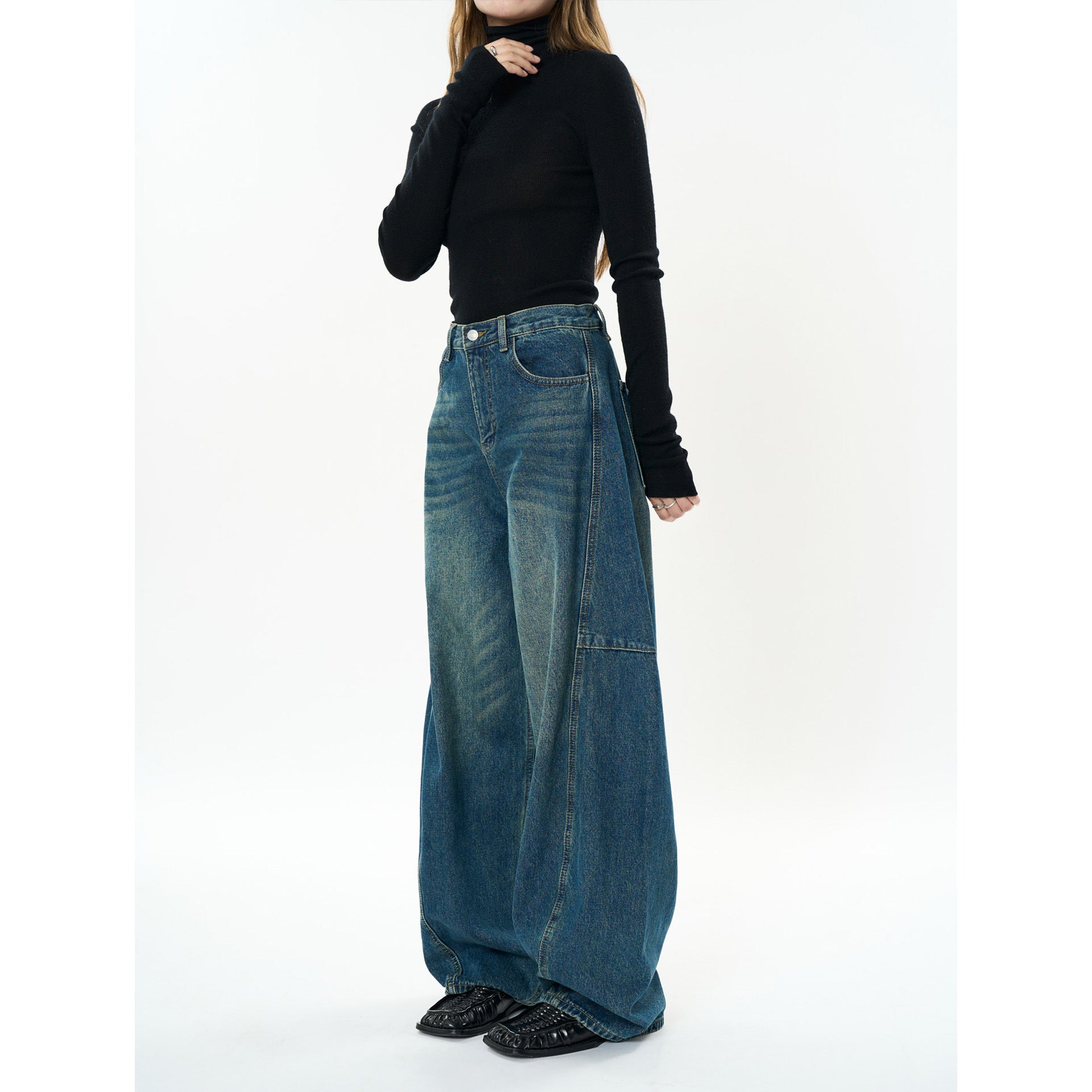 Women's Extra Wide Baggy Jeans in Balloon Cut with High Waist Chichicherry
