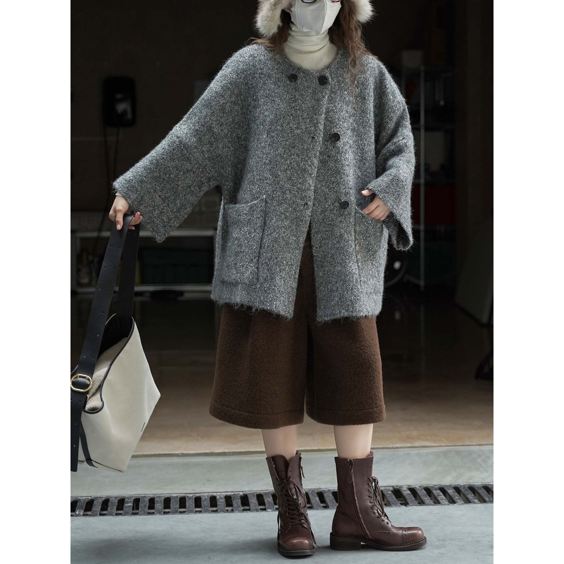 Women's short jacket in mohair look with round neck, button placket, and patch pockets Chichicherry