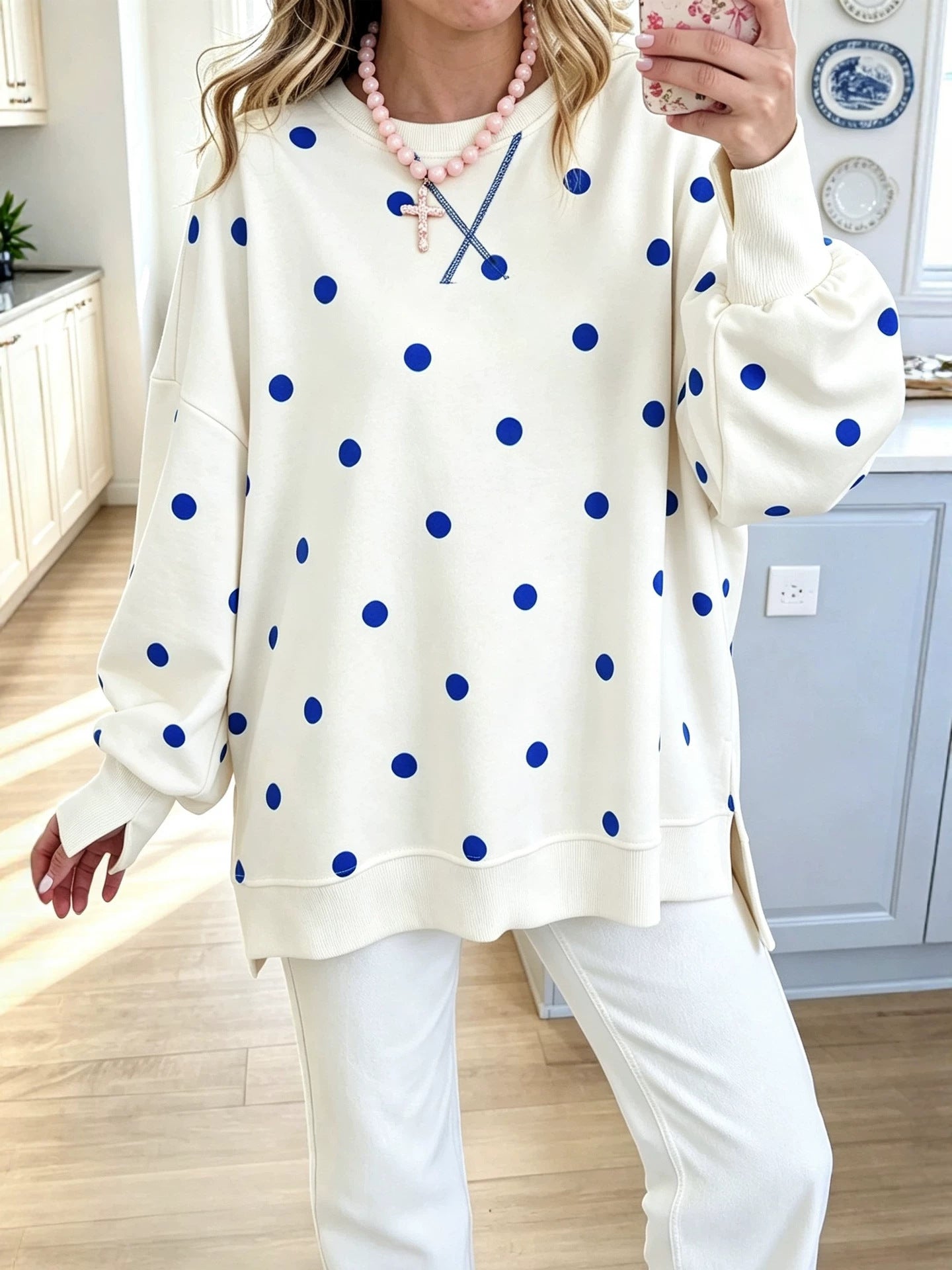 Women’s Oversized Sweatshirt with Polka Dot Print and Balloon Sleeves Chichicherry