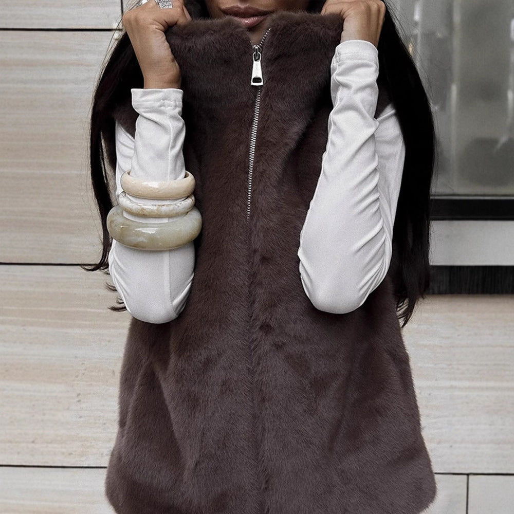 Women’s Sleeveless Faux Fur Vest with Stand-up Collar, Zipper, and Boxy Cropped Cut Chichicherry