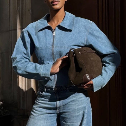 Women's short-cut denim jacket with zip and defined shoulder line Chichicherry