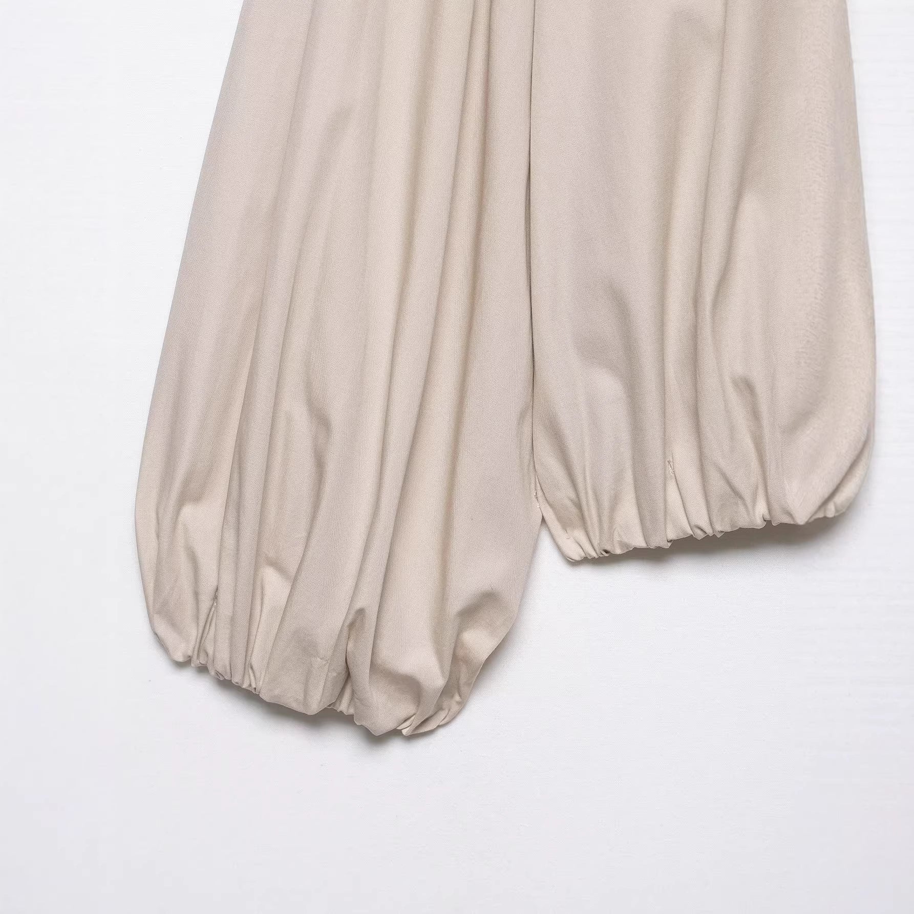 Women's Oversize Blouse with Balloon Sleeves and Scarf Collar Chichicherry