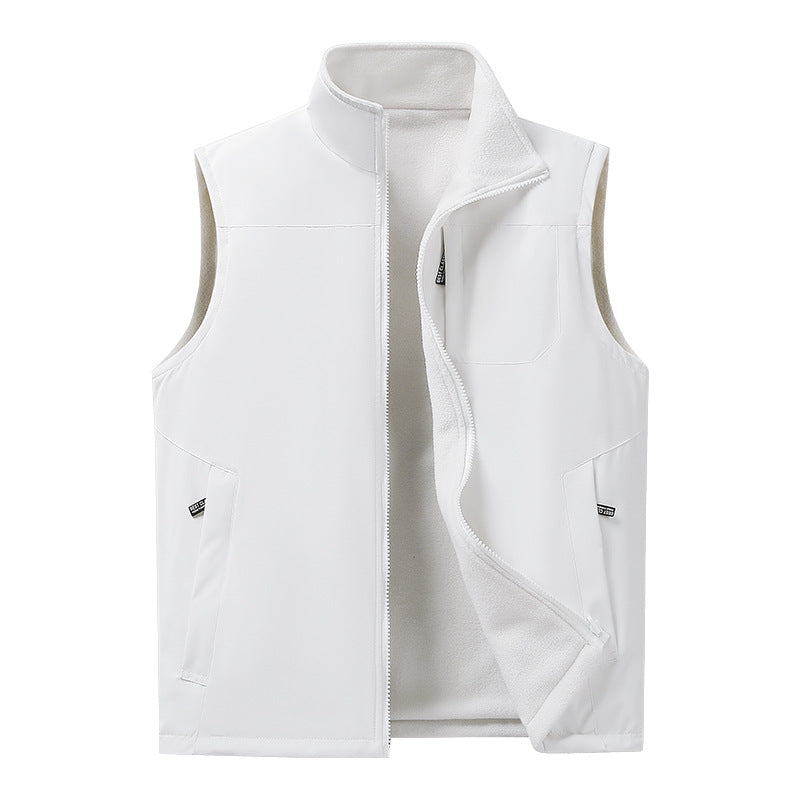 Men's fleece vest with stand-up collar, softshell lining and zippered pockets Chichicherry