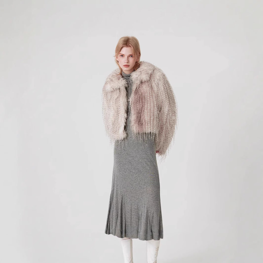 Women short-cut faux fur jacket with striped high-pile texture and notched collar Chichicherry