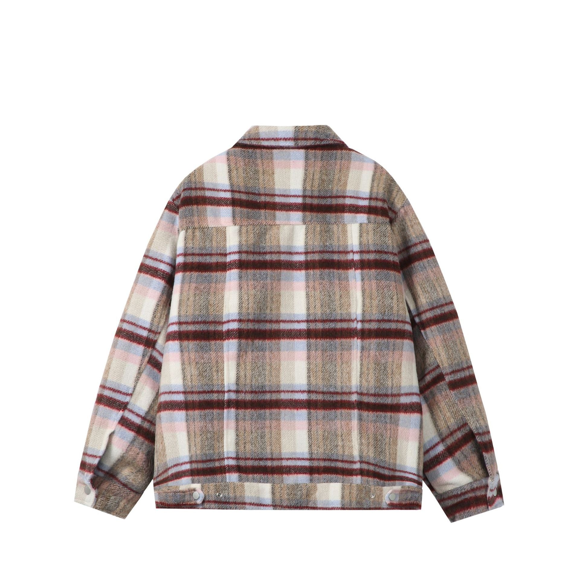 Women's short-cut checked overshirt jacket made of wool mix with snap button front and flap pockets.