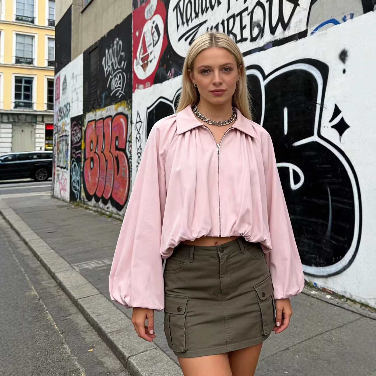 Women's Short Oversized Bomber Jacket with Voluminous Sleeves and Elastic Chichicherry
