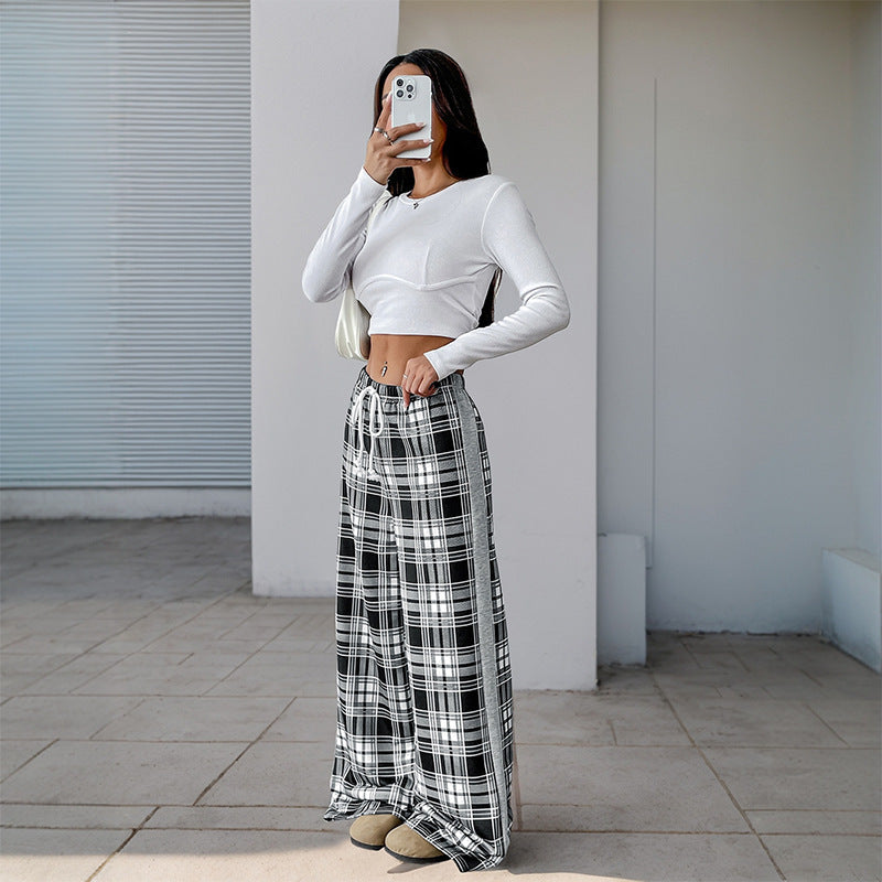 Women's Wide Lounge Pants in Checked Pattern with Elastic Waistband and Contrast Side Panel Chichicherry
