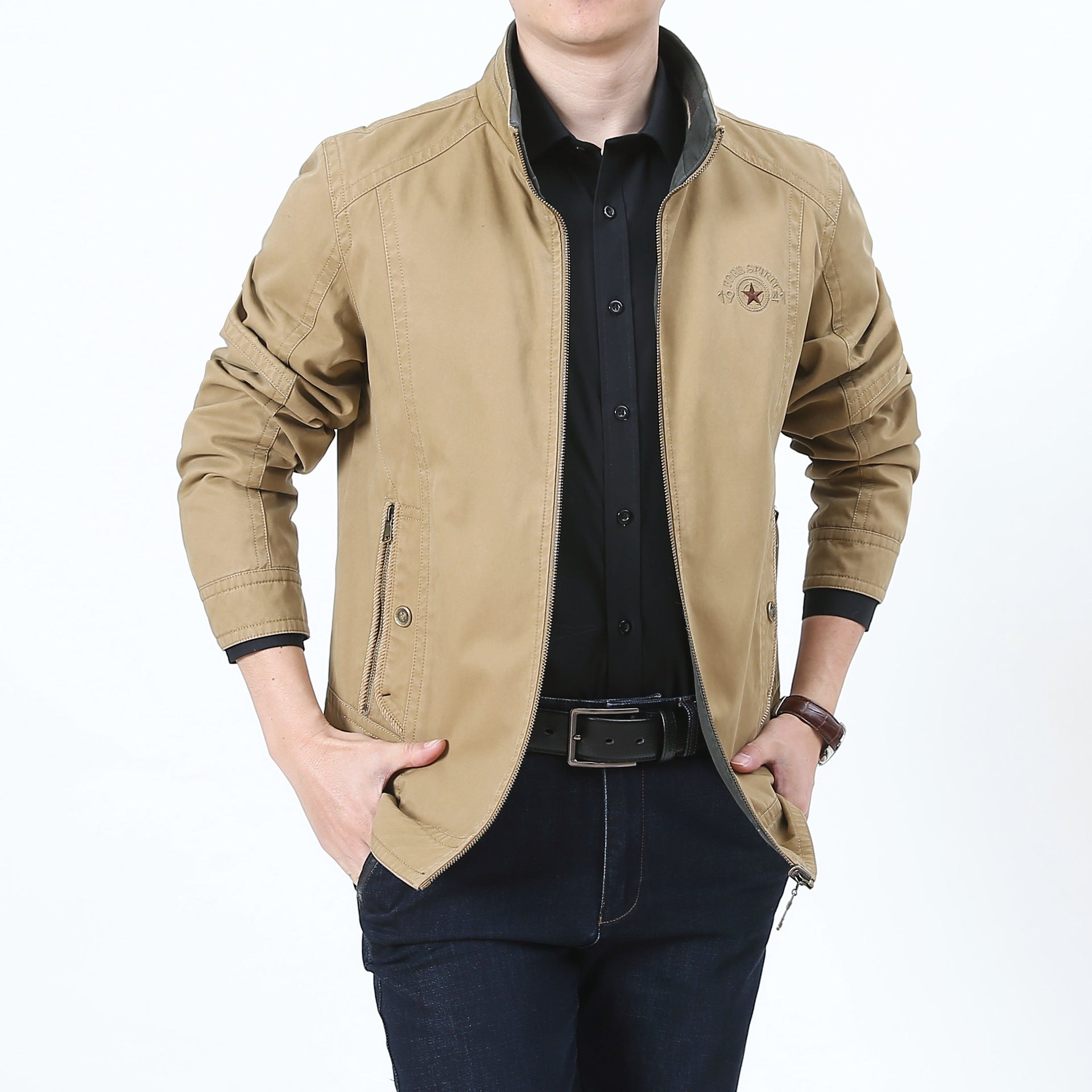 Men's lightweight transitional jacket with quilted shoulder yoke and zipper Chichicherry