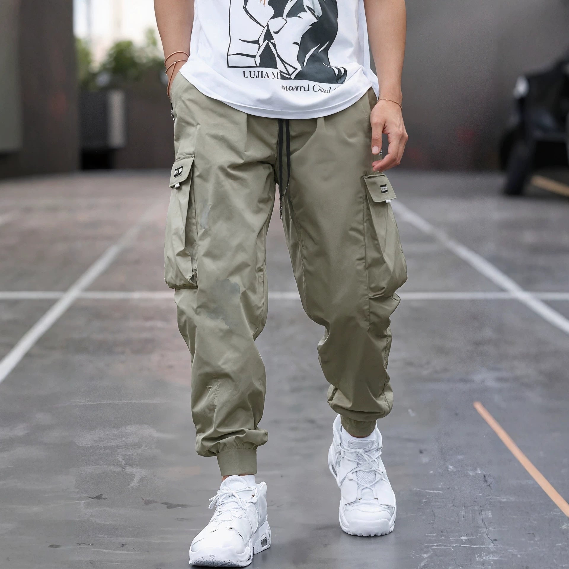 Men's Tapered Cargo Jogger Pants with elastic drawstring, reinforced flap pockets & ribbed ankle cuffs Chichicherry
