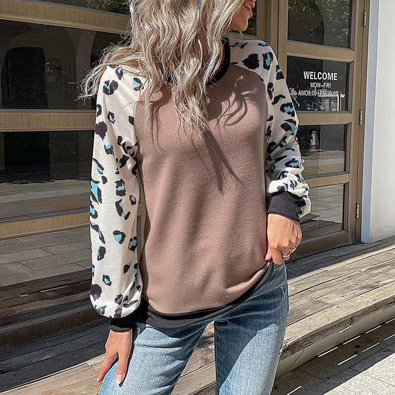 Women's Loose Sweatshirt with Balloon Sleeves, Raglan Print Inserts, and Structured Jersey Chichicherry