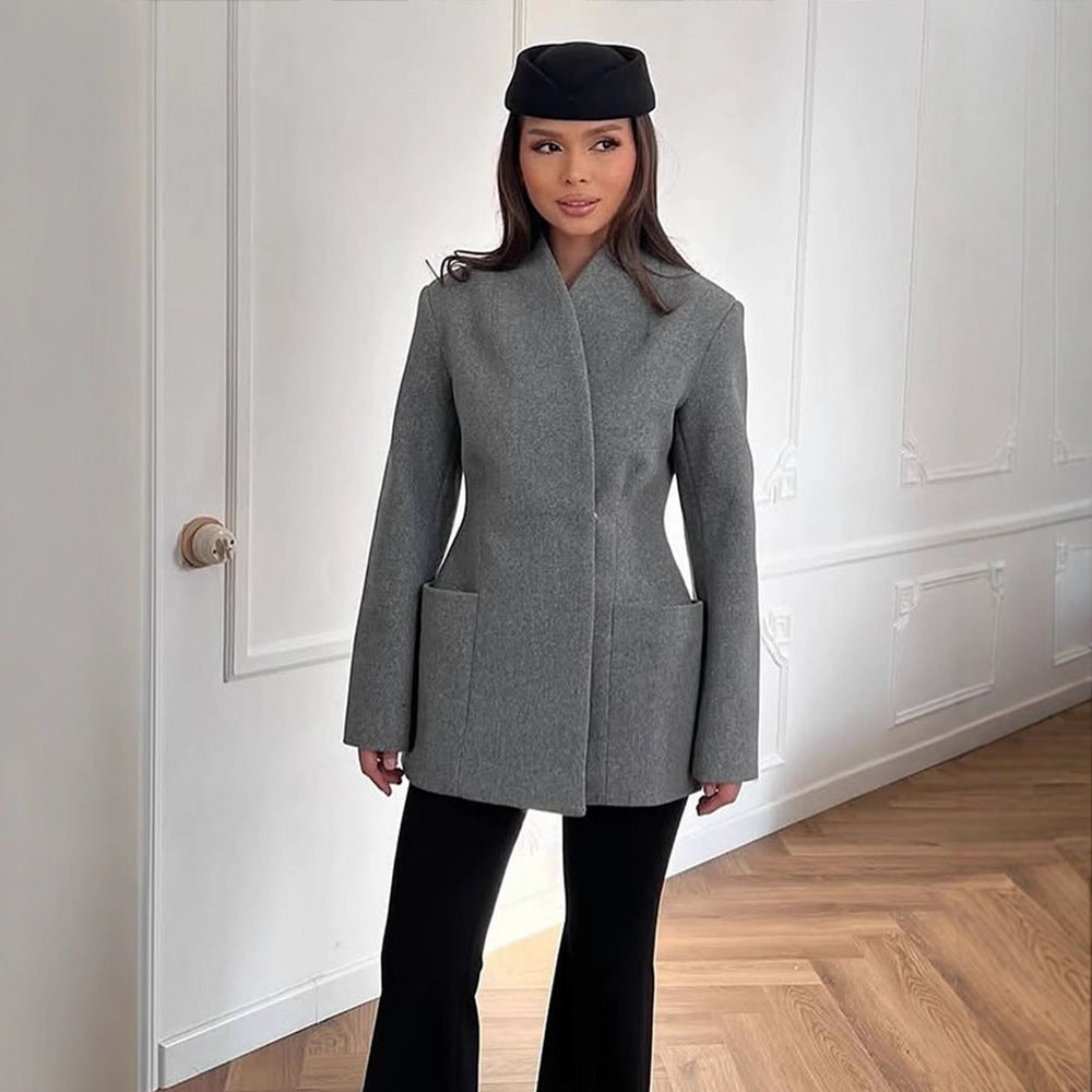 Women's Figure-Hugging Wool Blend Coat in Cocoon Cut with Concealed Button Placket Chichicherry