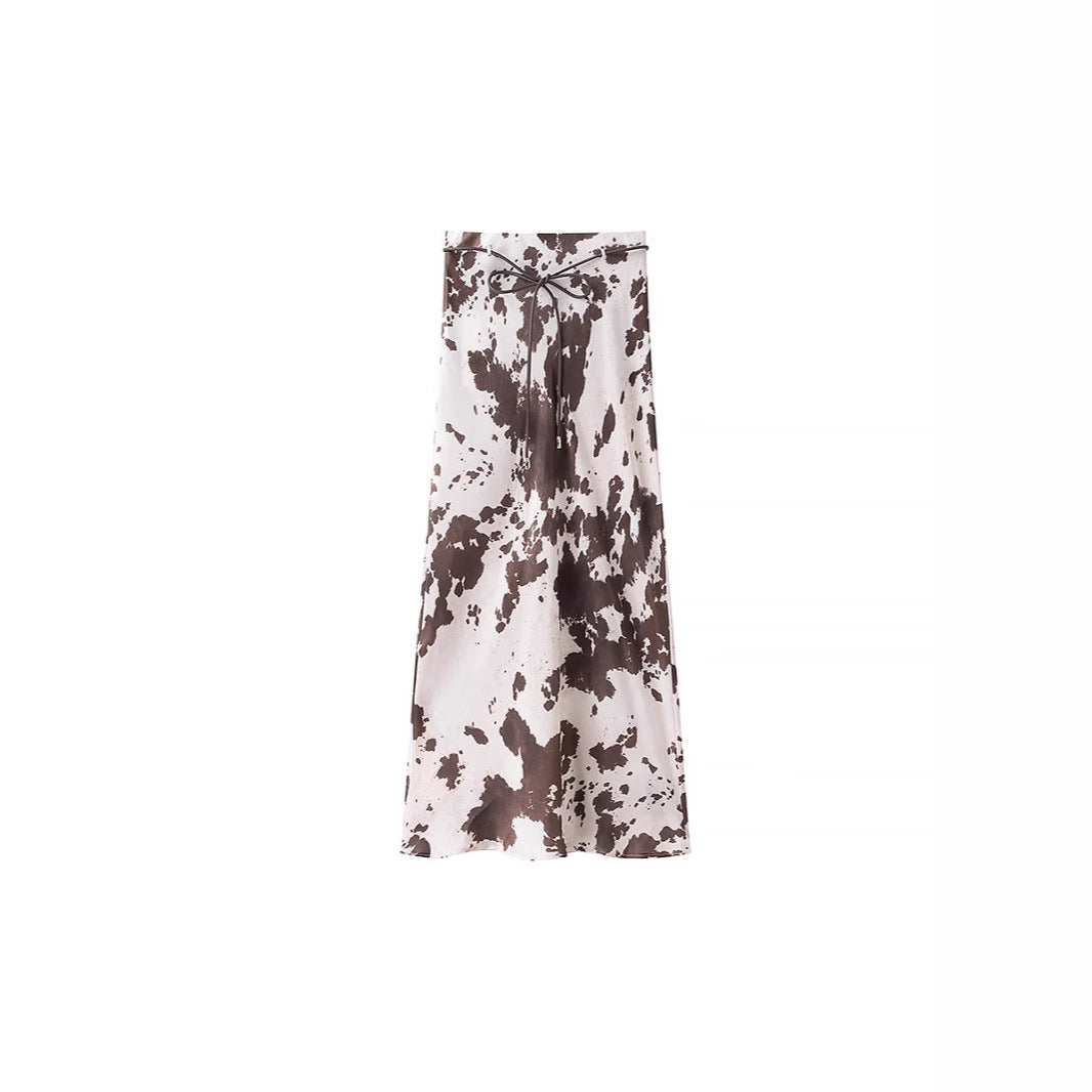 Women Oversized Shirt Blouse with Cow Spot Print, Concealed Button Placket and Loose Fit Chichicherry