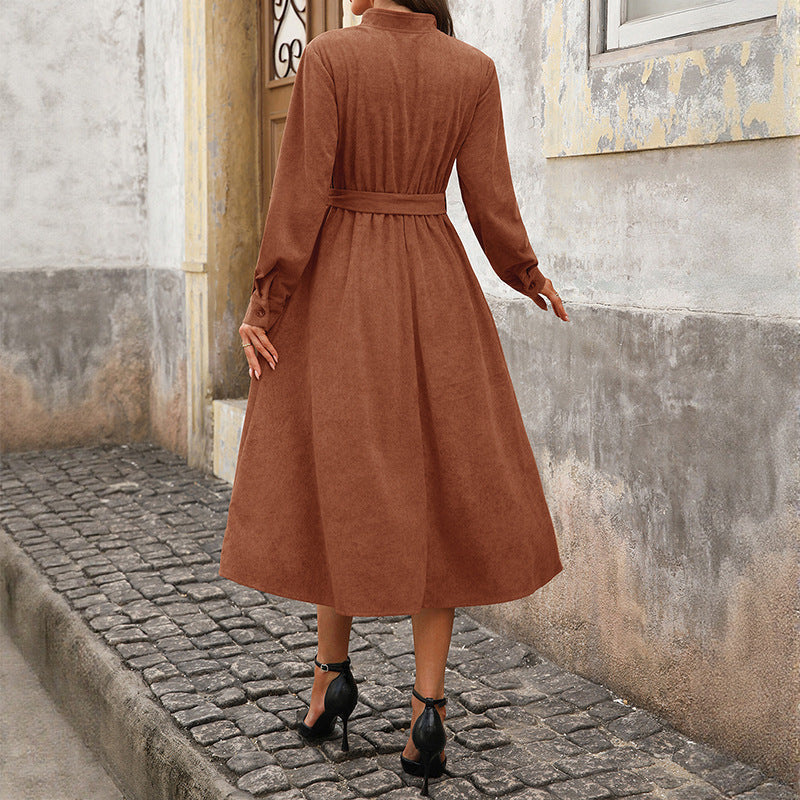 Women's midi dress made of cord with V-neck, button placket, three-quarter sleeves, and tie belt Chichicherry