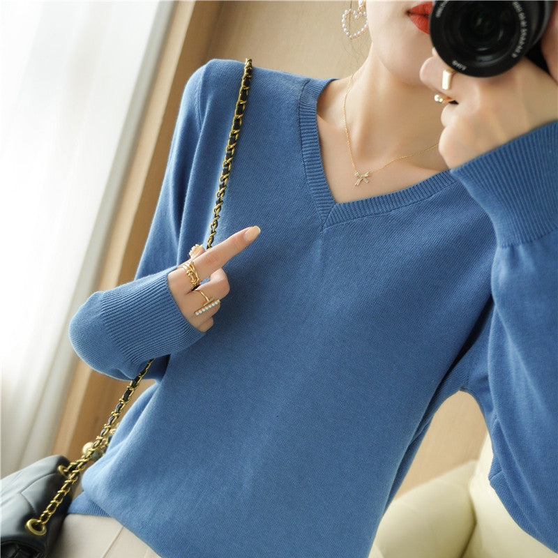 Women Light V-Neck Fine Knit Sweater made of Cashmere-Soft Cotton Blend with Elastic Ribbed Cuffs Chichicherry