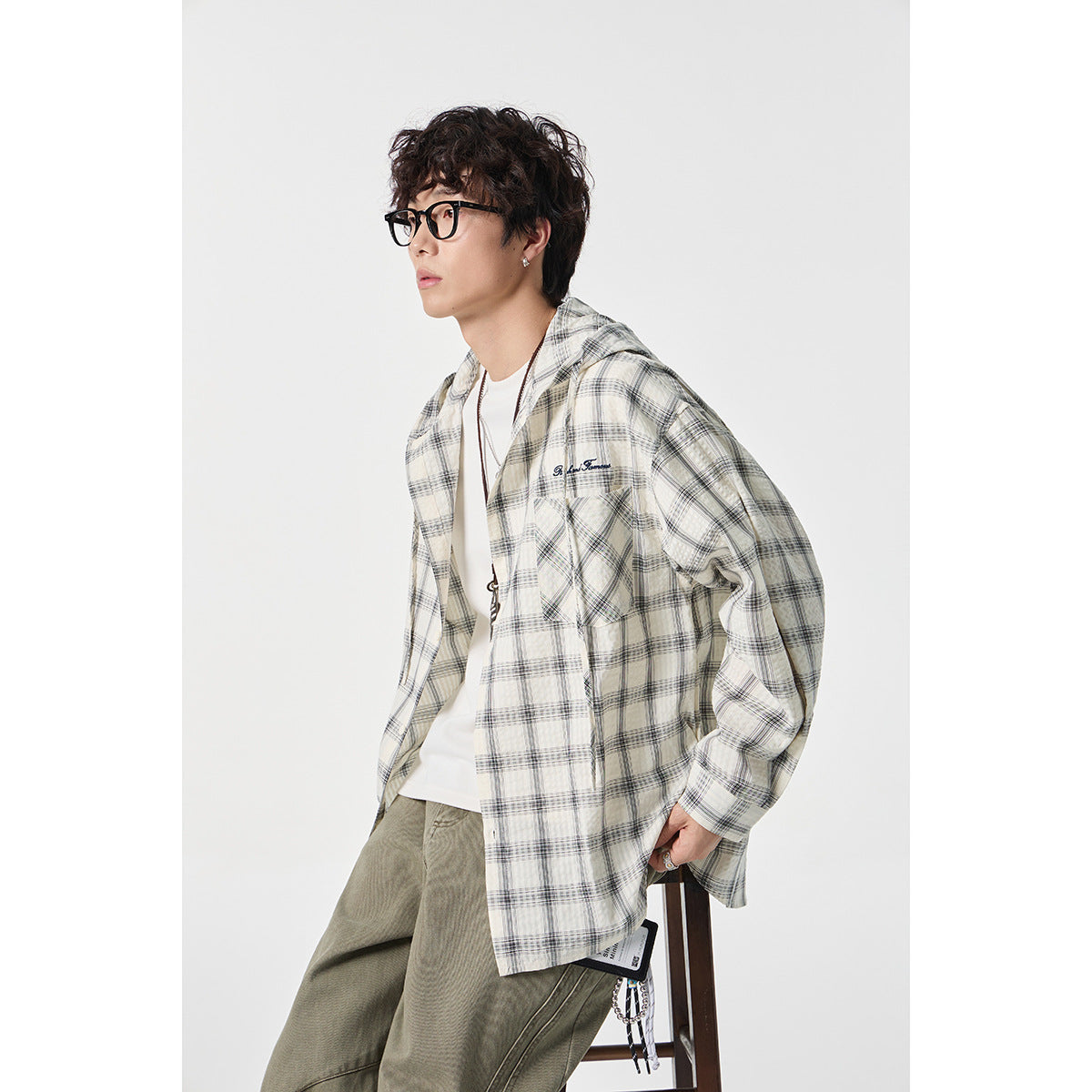 Unisex Hooded Overshirt in Checkered Flannel Look with Chest Pocket and Button Placket Chichicherry