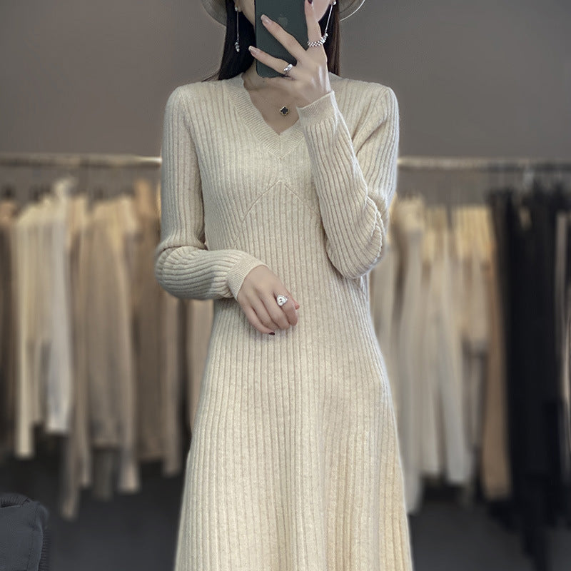 Women's Long Ribbed Knit Midi Dress with Tailored Silhouette and A-Line Skirt Chichicherry