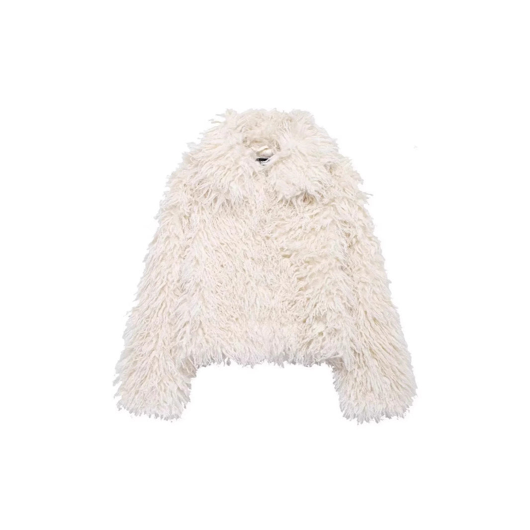 Women's short jacket made of high-pile faux fur in shaggy look Chichicherry