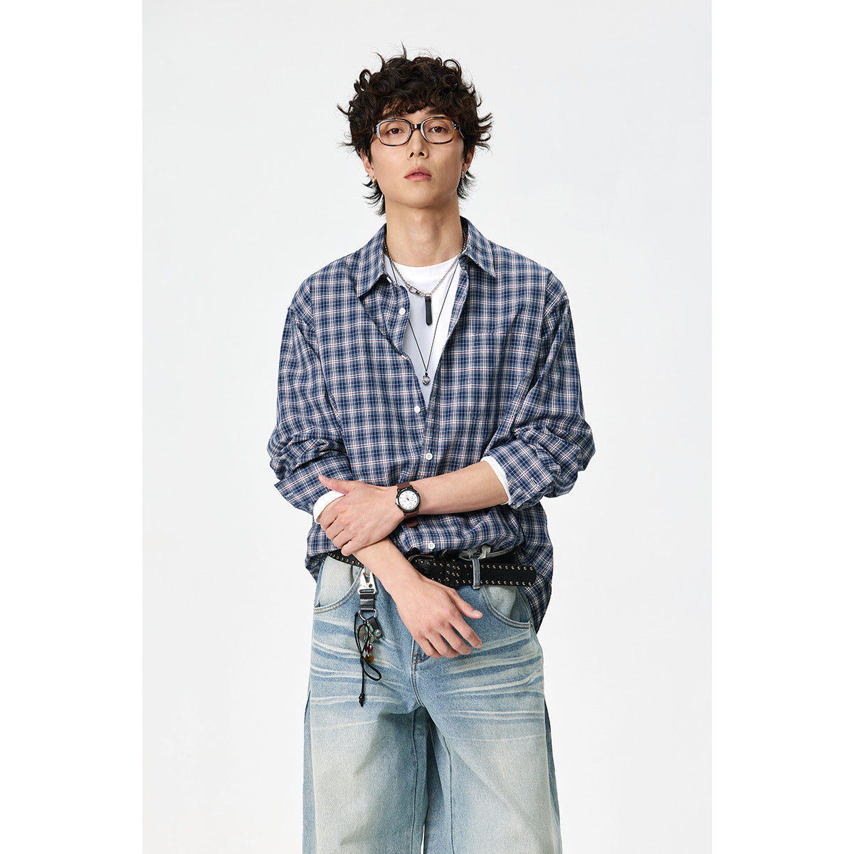Men's Relaxed-Fit Check Shirt with Kent Collar, Curved Hem and Chest Pocket Chichicherry