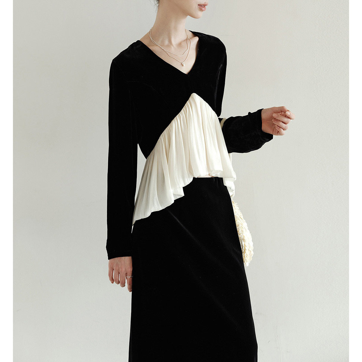 Ladies Elegant Blouse with Draping Chichicherry