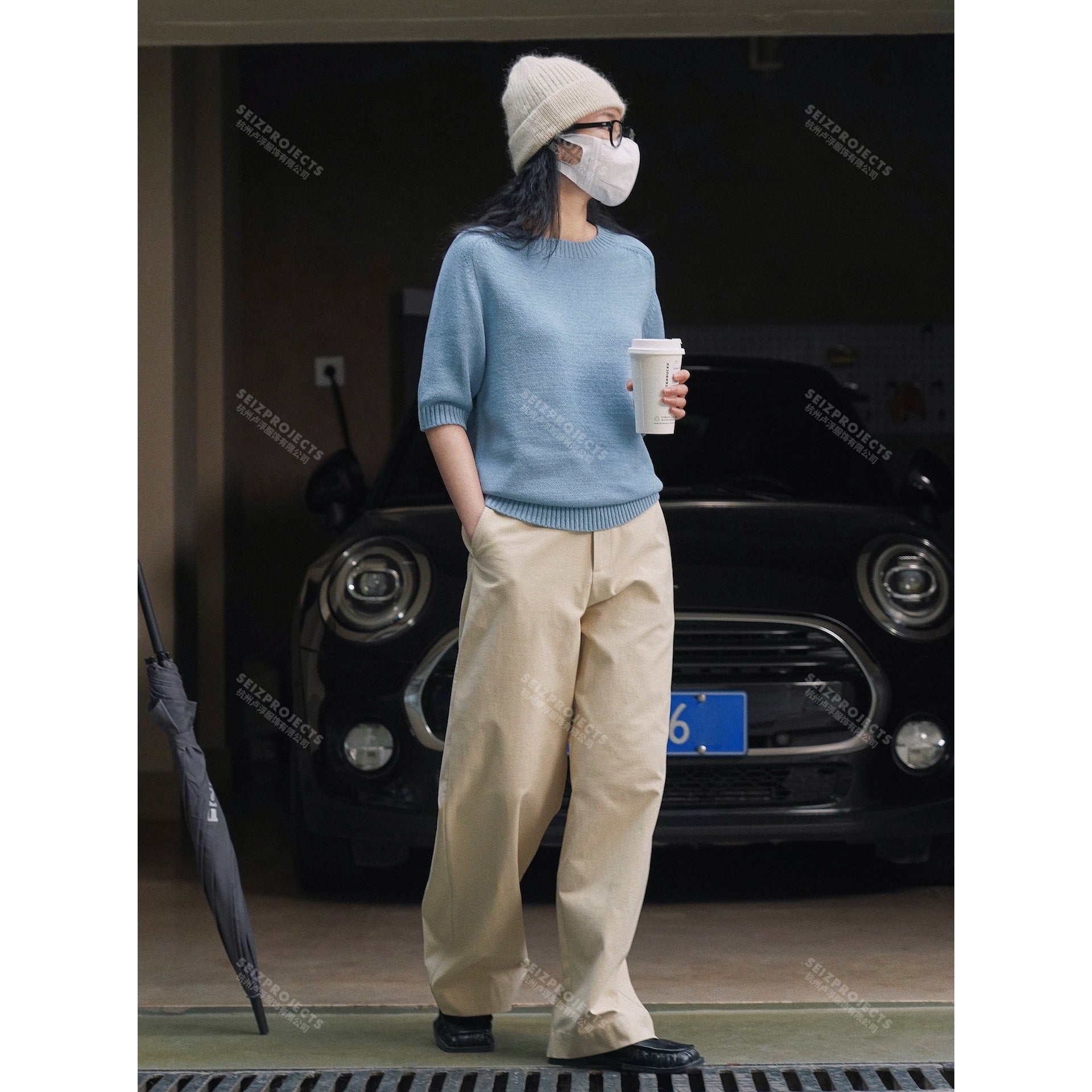 Women's Lightweight Fine Knit Sweater with Round Neck and Three Quarter Sleeves Chichicherry