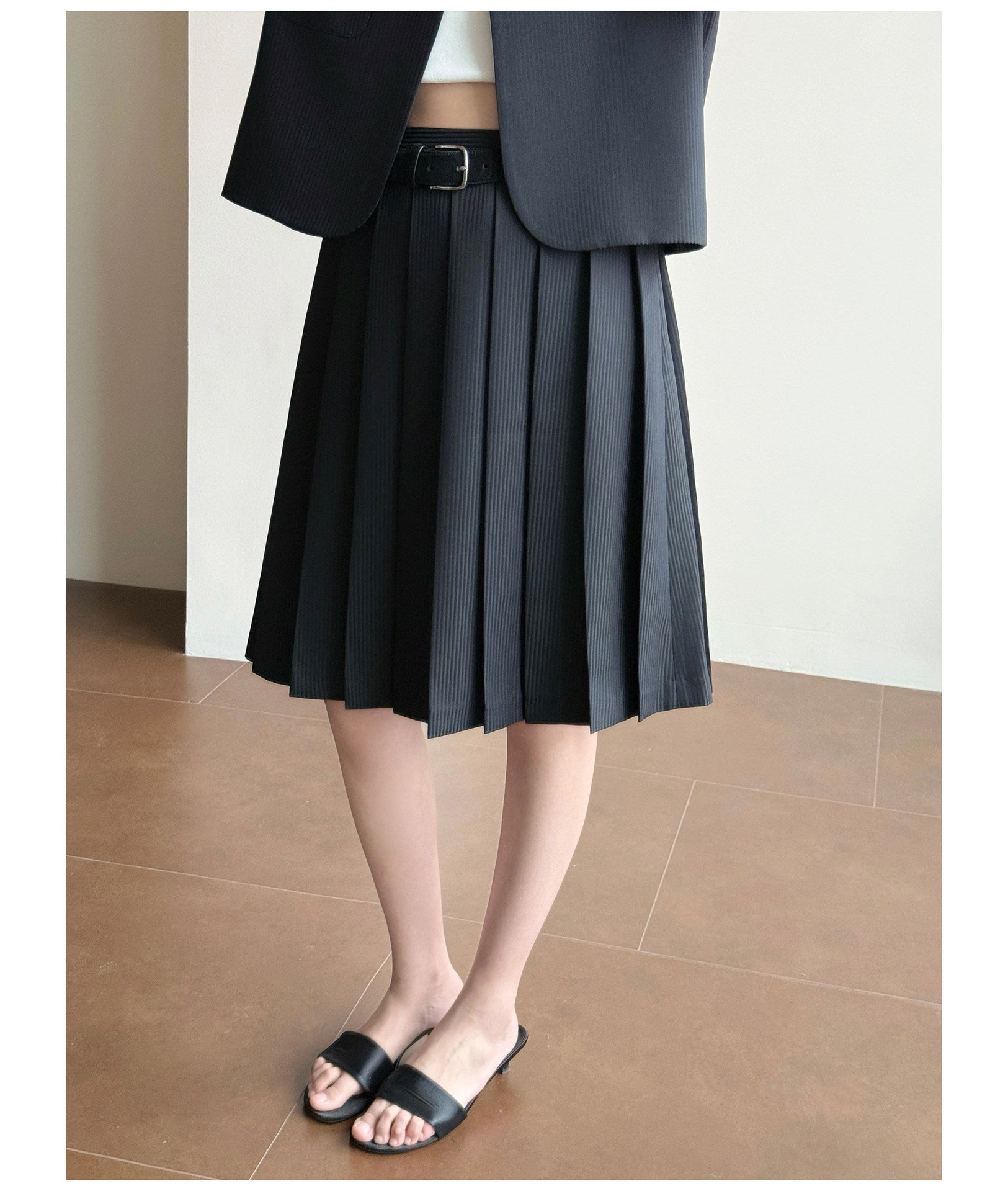 Women Elegant Blazer Vest with Striped Design Chichicherry