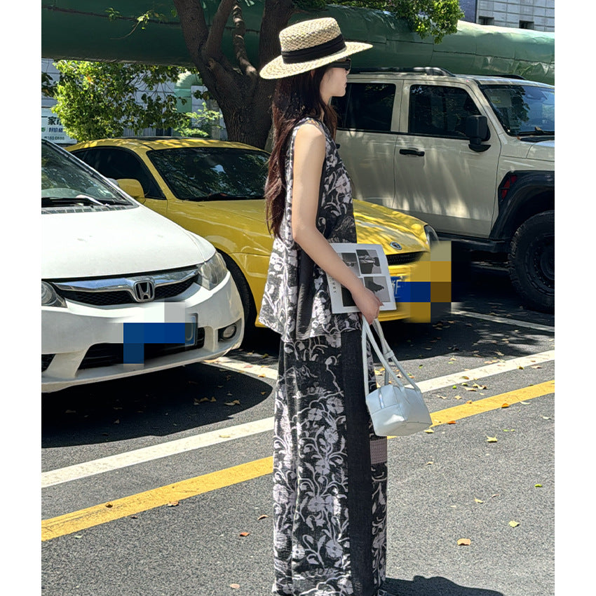 Women's Wide Linen Blend Pants with Elastic Waistband, Palazzo Cut and Ornamental Print Chichicherry