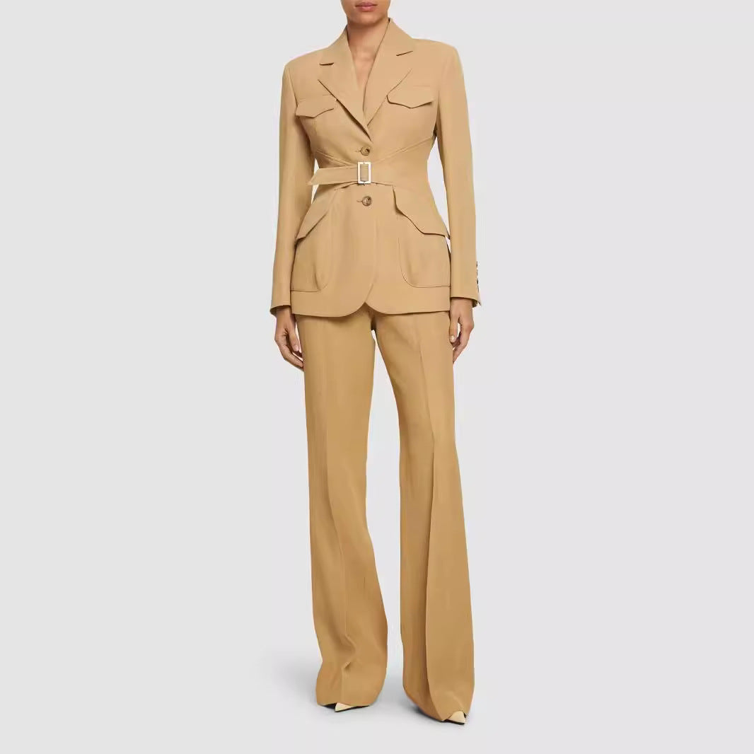 Women's Two-Piece Suit in Tailoring with Fitted Blazer and Wide Leg Chichicherry