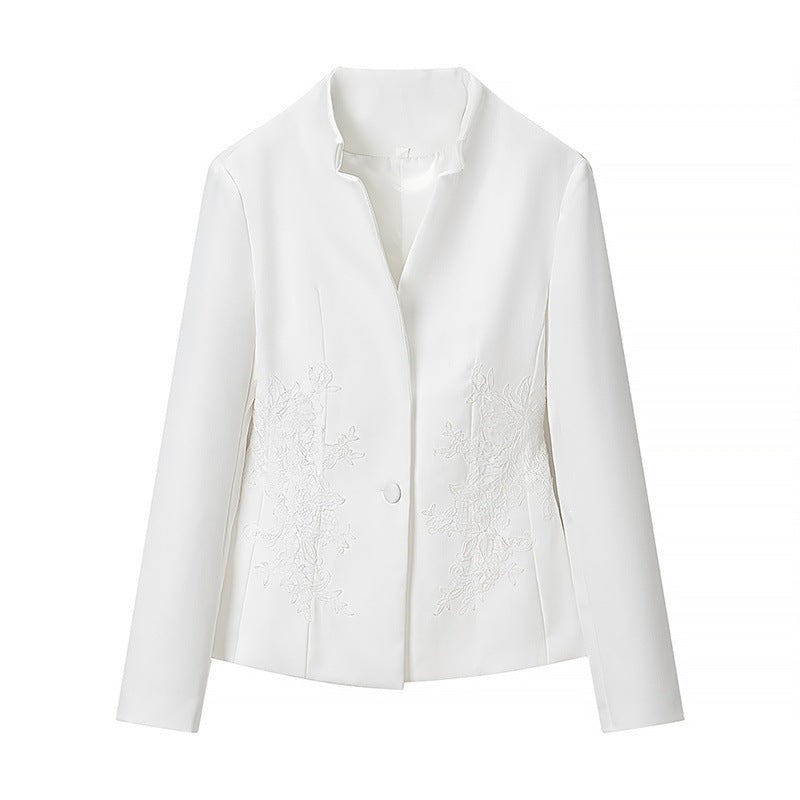 Women's tailored short blazer with standing collar and floral tone-on-tone embroidery Chichicherry
