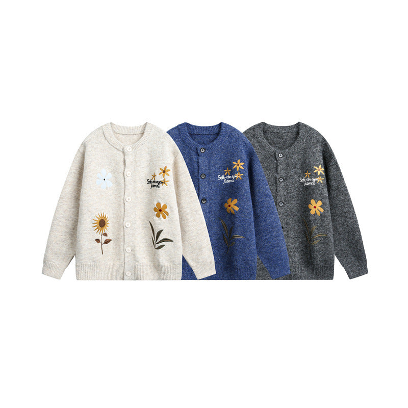 Women's knit cardigan with floral embroidery, round neckline and button placket Chichicherry