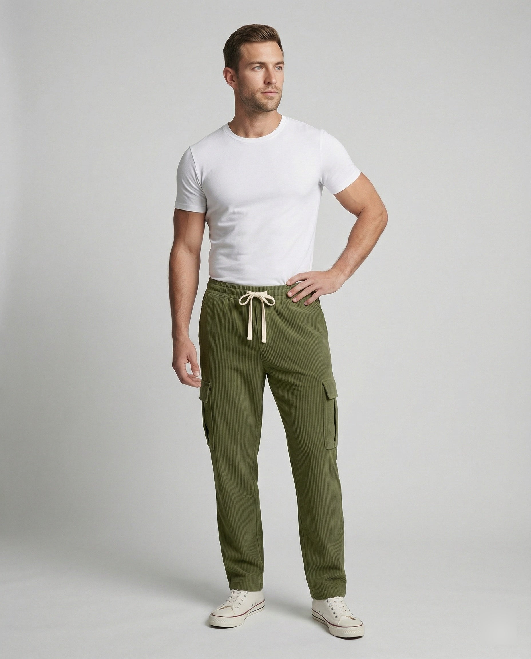 Men's cargo pants with elastic waistband