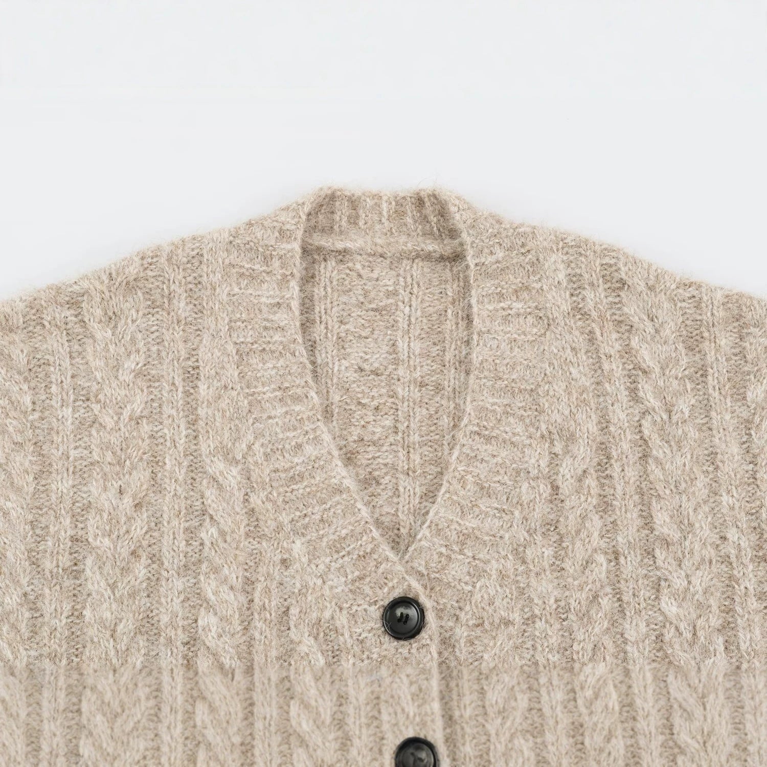 Women Large Knitted Oversize Cardigan with Cable Knit V-Neck and Patch Pockets Chichicherry