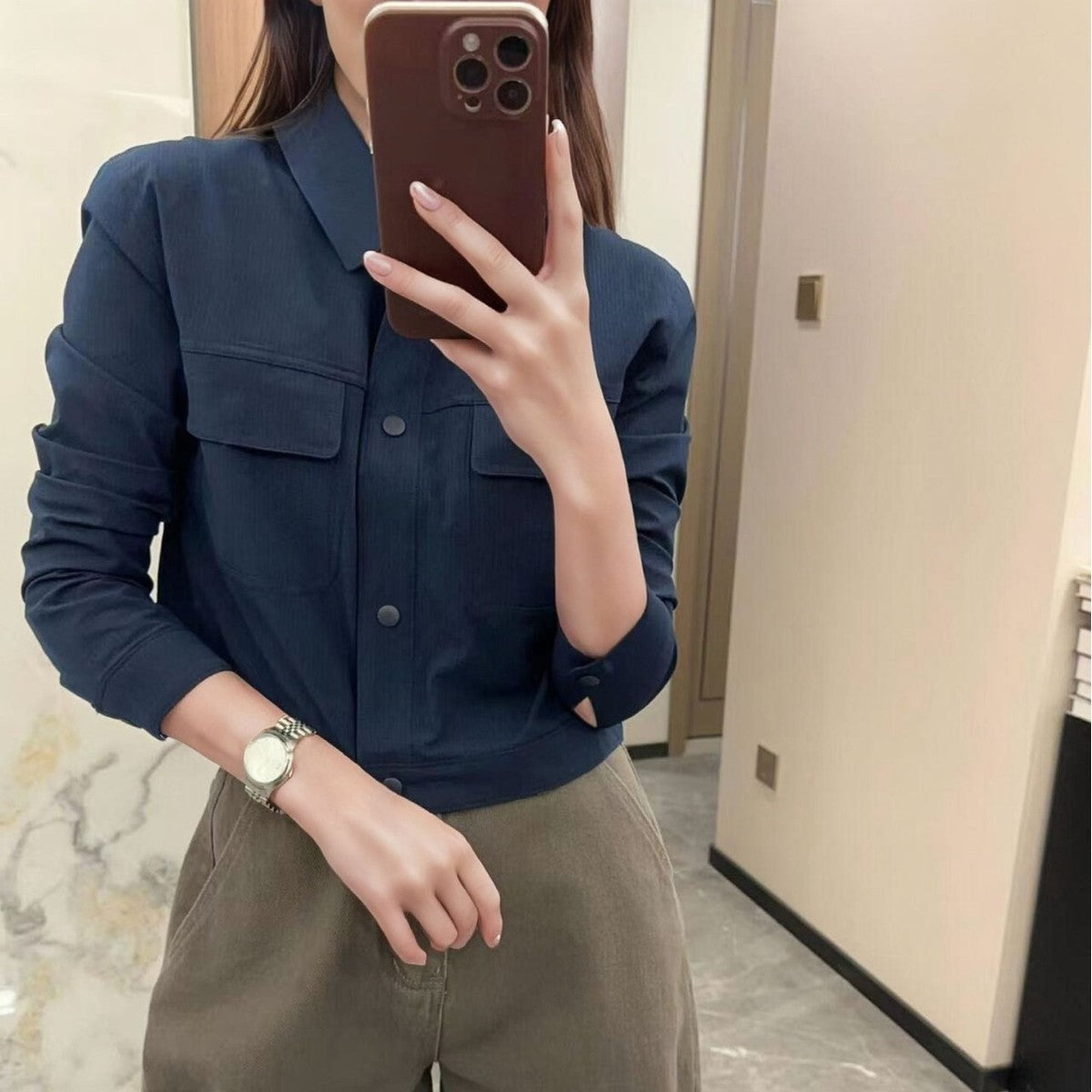 Women's Short Overshirt Jacket made of textured canvas with chest pockets Chichicherry