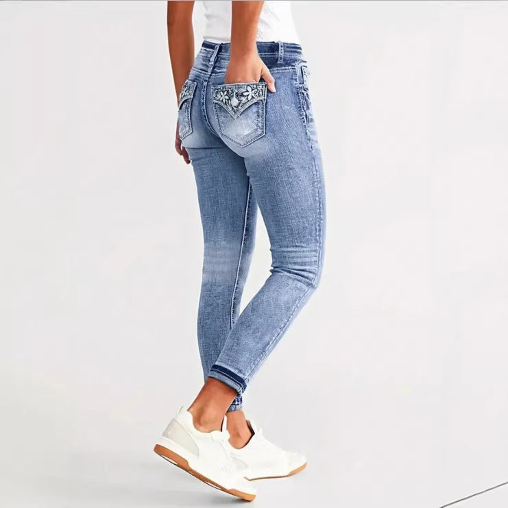 Women Slim Ankle Jeans with High Waist, Sculpting Stretch and Subtle Used Wash Chichicherry