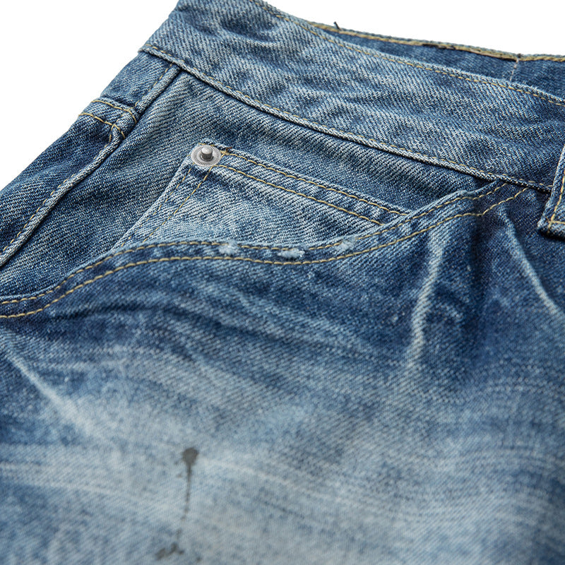 Women's loosely cut high-waisted jeans in a used look with frayed details and decorative seams Chichicherry